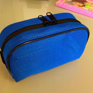 Blue & black mesh zipped pouch